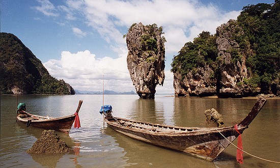james_bond_island.jpg - 'James Bond' Island - THAILAND - January 1999