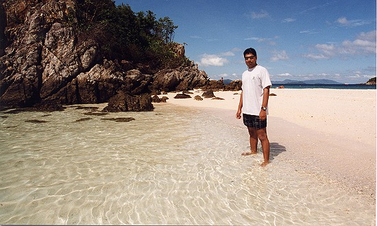 raja_small_island.jpg - Small Island - THAILAND - January 1999
