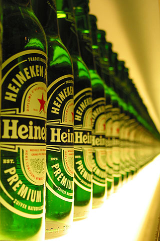 bottles.jpg - Heineken Brewery - AMSTERDAM - June 2002