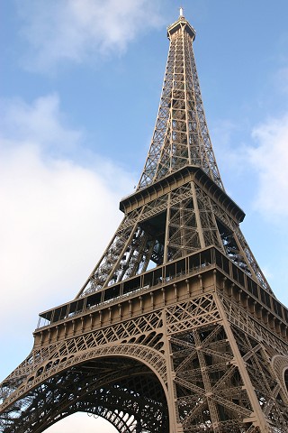 eifel.jpg - Eiffel Tower - PARIS - January 2005