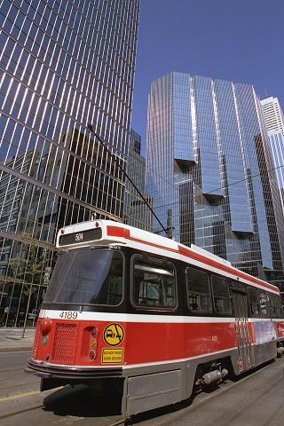 tram.jpg - TORONTO - Canada - September 2001