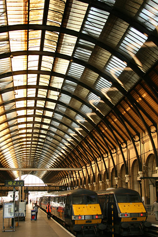 kings_cross.jpg - Kings Cross Station - LONDON
