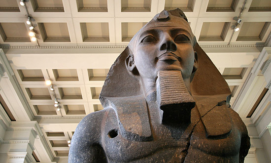 rameses_2.jpg - Statue of Rameses II - British Museum - LONDON
