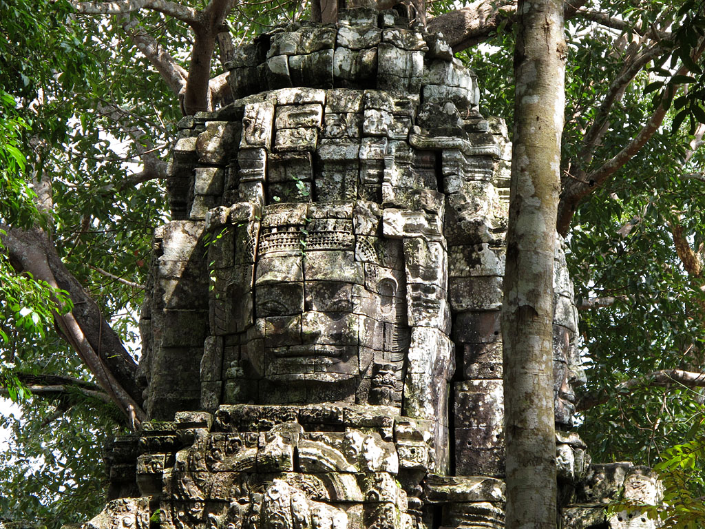 111021_IMG_3050.jpg - Angkor, Siem Reap, CAMBODIA - October 2011