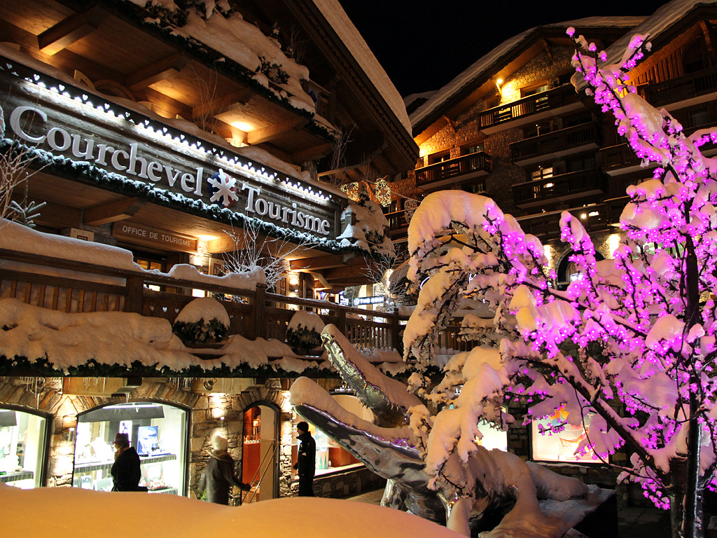 120104_IMG_0294.jpg - Courcheval, France - January 2012