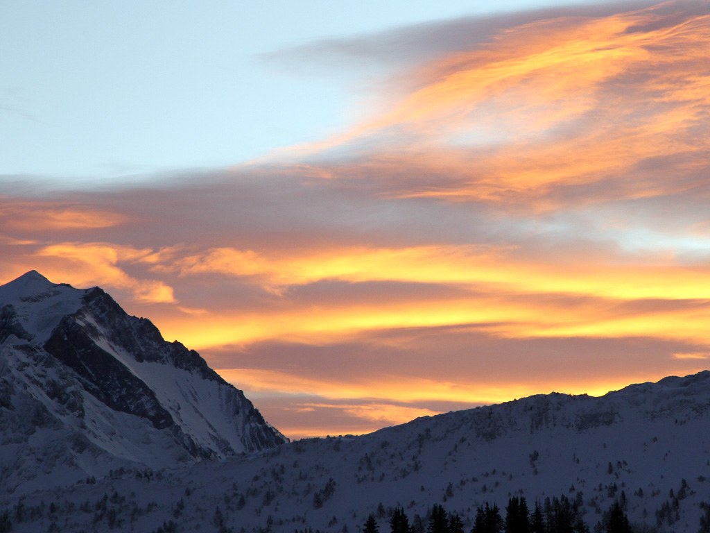 120107_IMG_0369.jpg - Courcheval, France - January 2012