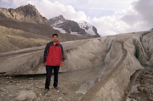 columbia_icefield.jpg - of Columbia Icefield - Alberta - Canada - September 2001