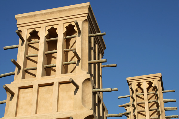 081028_cooling_towers.jpg - Typical Cooling Towers - Dubai - UAE - October 2008