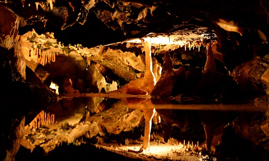 cheddar1.jpg - Cheddar Gorge Caves - Somerset - UK - September 2004