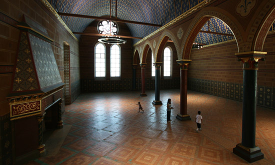 070825_blois_hall.jpg - Château de Blois - Loire Valley -France - August 2007