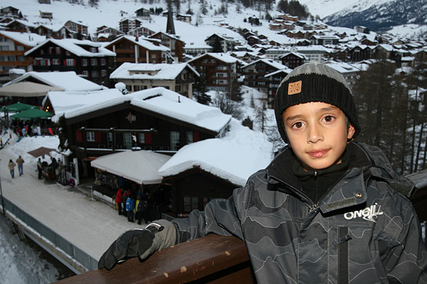 090106_arun_balcony.jpg - Saas Fee - Switzerland - January 2009